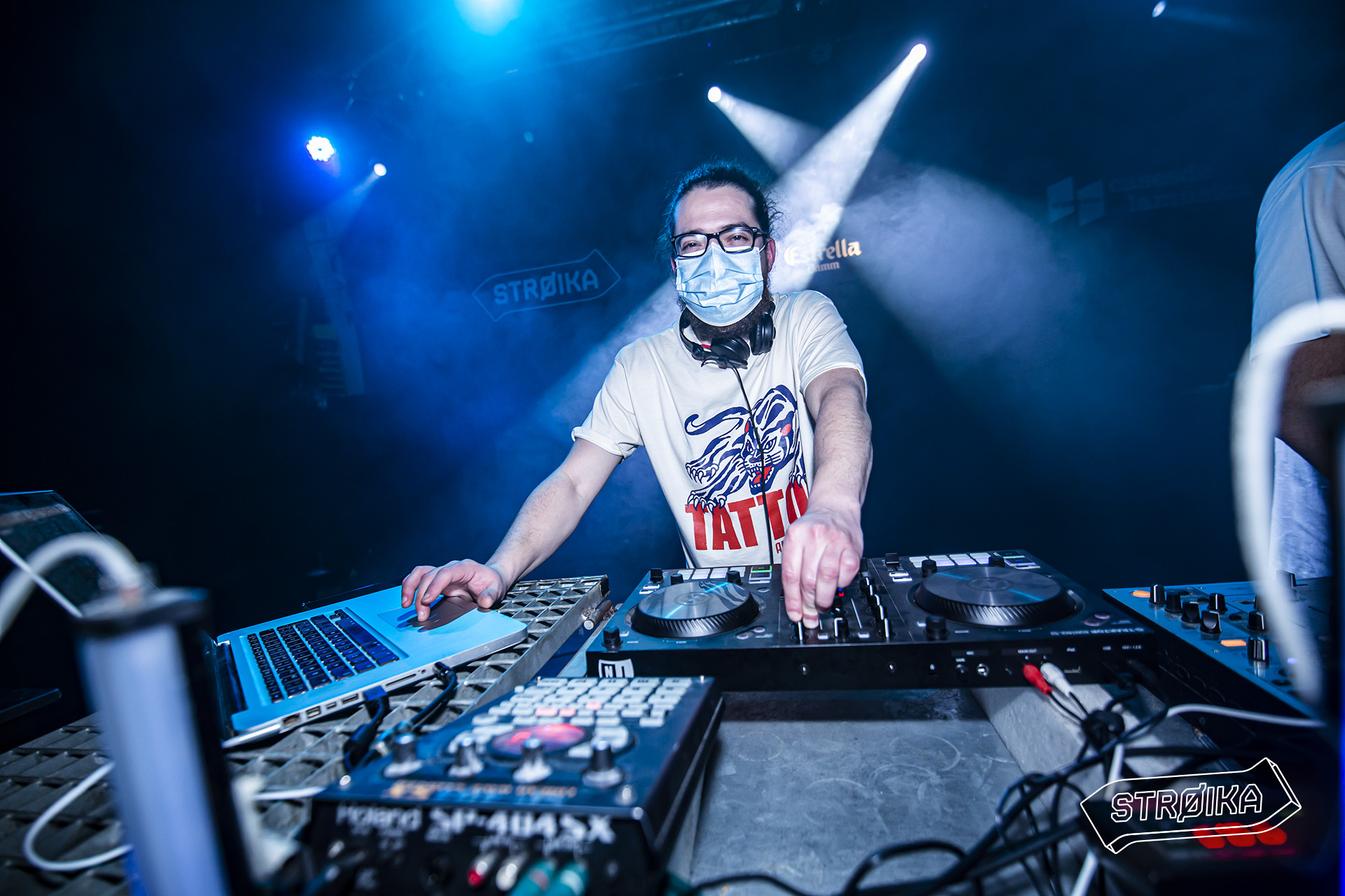 -17-18 STROIKA SESSIONS 38