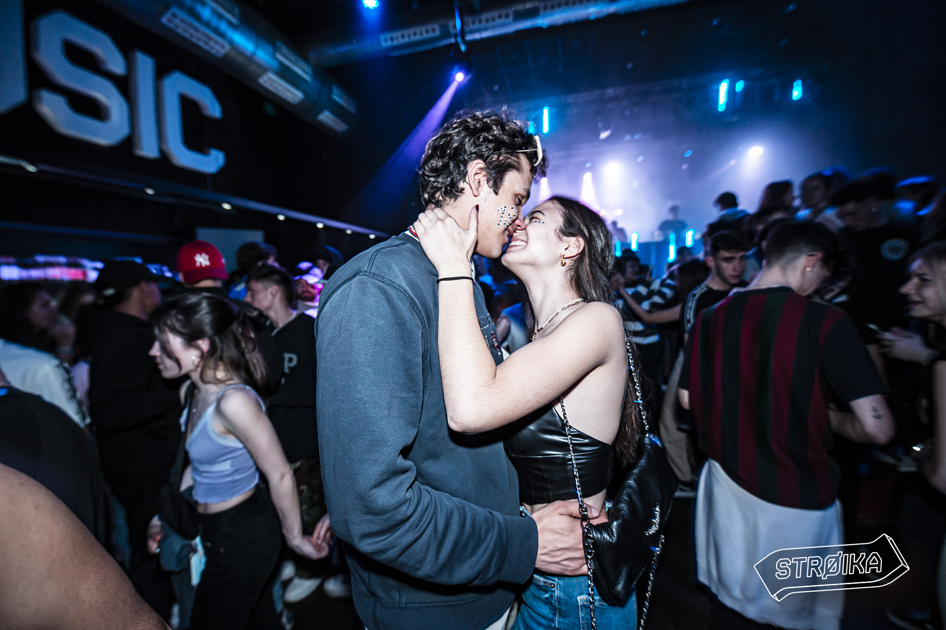 01-02 STROIKASESSIONS 0172