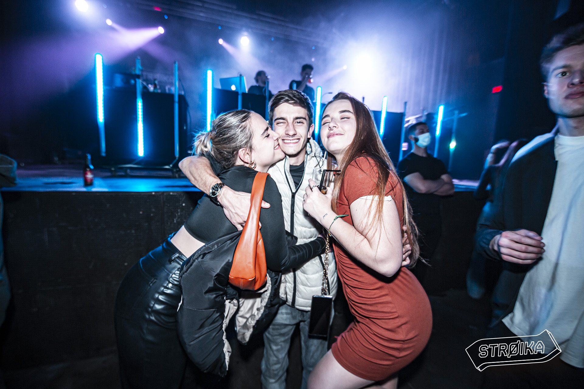 01-02 STROIKASESSIONS 0180