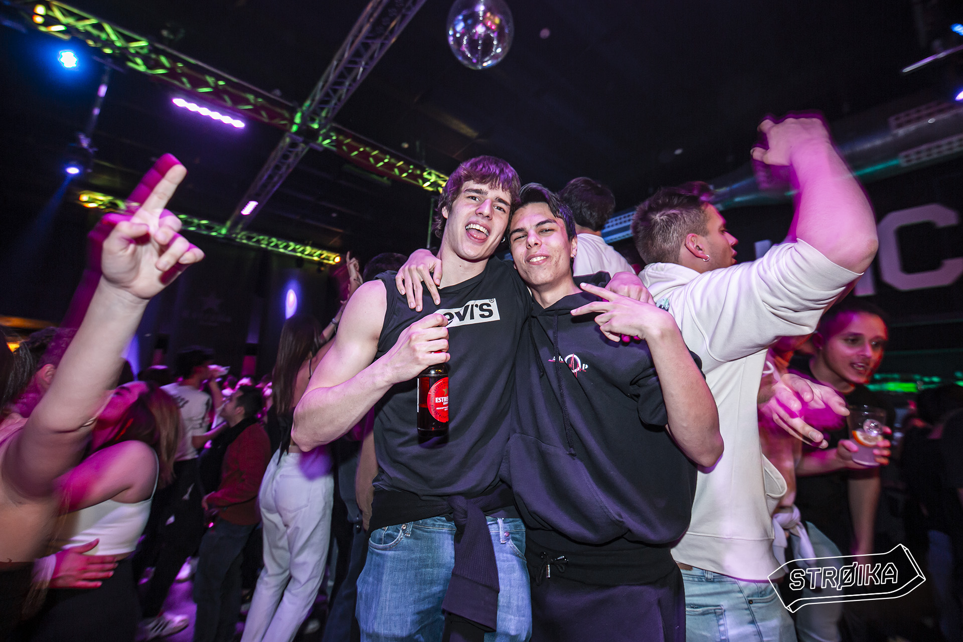 01-02 STROIKASESSIONS 044